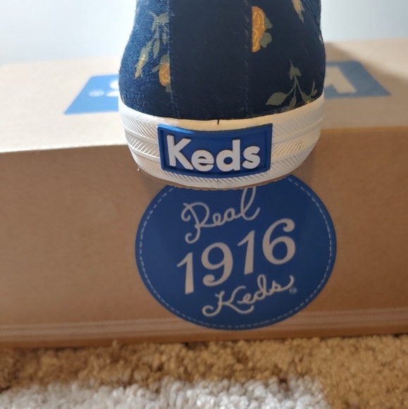Floral Navy keds for woman size 8.5 - Picture 2 of 5